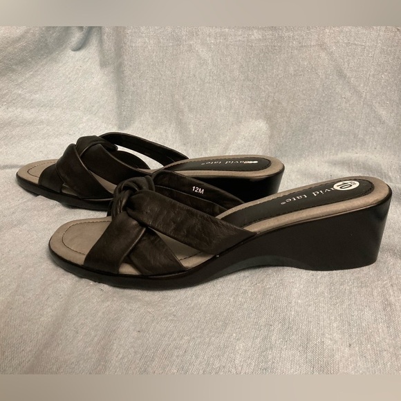 David Tate Sandals Womens Sz 12 Leather Twist Wedge Heel - Picture 1 of 6